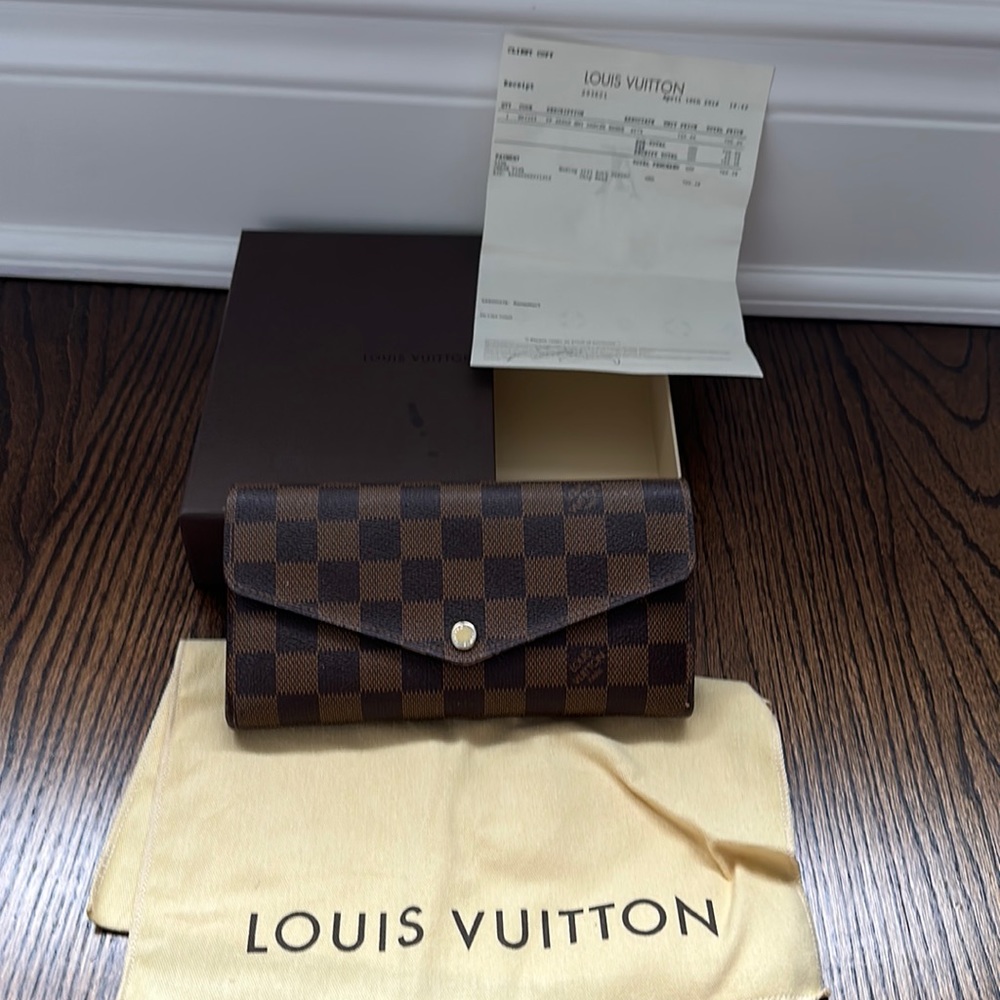 COPY - Louis Vuitton Sarah Wallet Brown
Damier Ebene